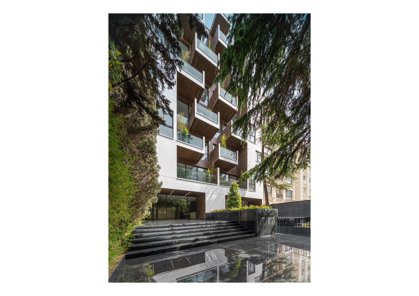 Zomorod Residential Building